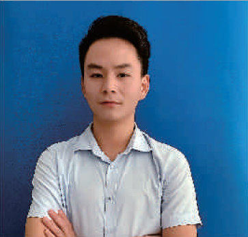 张 励